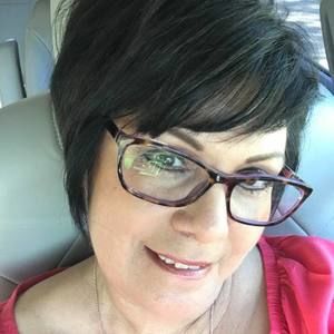 Meet your Posher, Becky